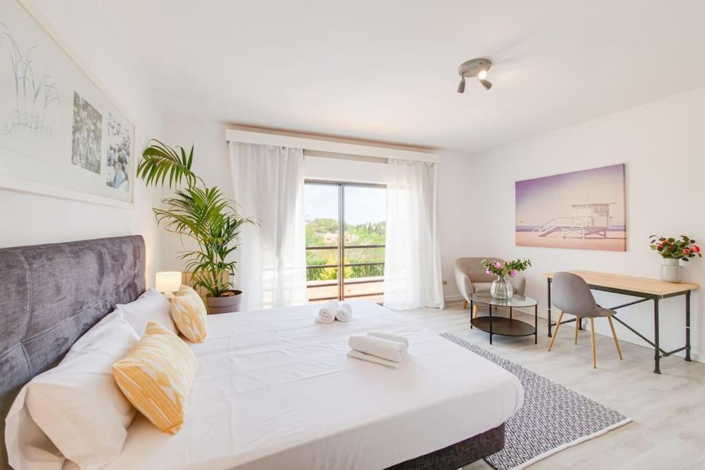 Moderne Villa, Pool+meerblick,schnelles Wifi,klima